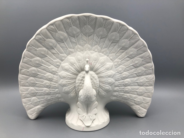 Antig&uuml;edades: REF: 01014767 &ldquo;PAVO REAL BLANCO&rdquo; LLADR&Oacute; - Foto 2