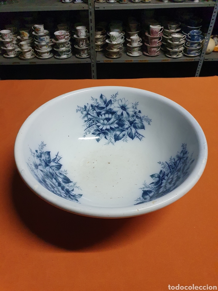 Antig&uuml;edades: Palangana de Porcelana - Foto 1