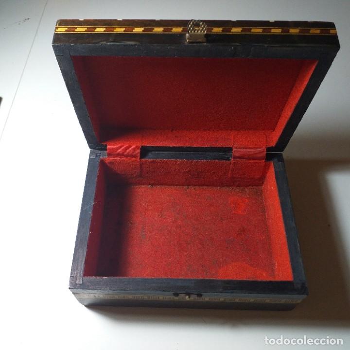 Antig&uuml;edades: Caja de taracea de Granada. - Foto 4