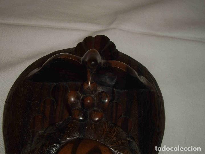 Antig&uuml;edades: TALLA MUJER PAJARO CABEZA - Foto 5