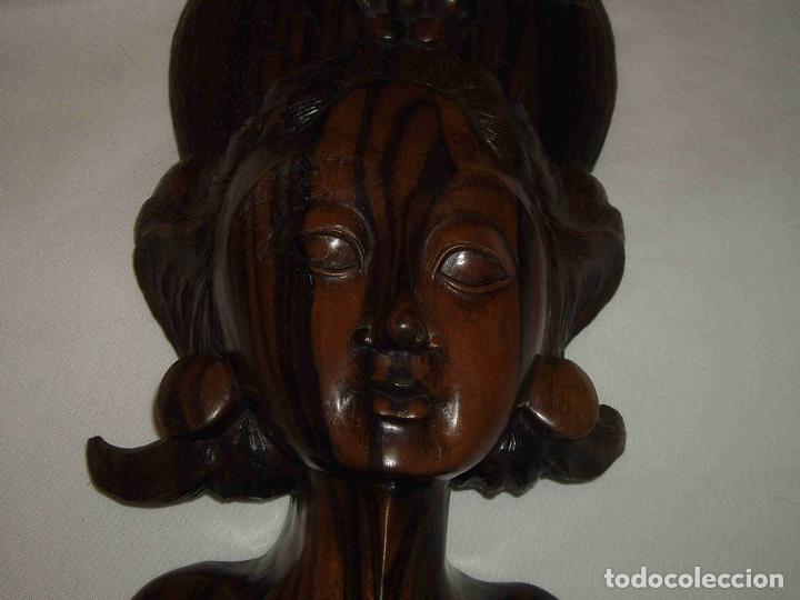Antig&uuml;edades: TALLA MUJER PAJARO CABEZA - Foto 6