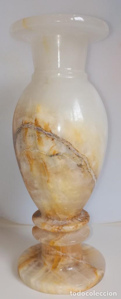Antig&uuml;edades: Jarr&oacute;n, florero de m&aacute;rmol veteado - Foto 1