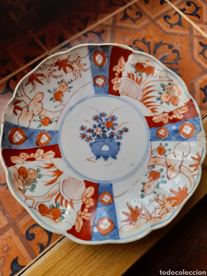 Antig&uuml;edades: Plato imari siglo XIX - Foto 1