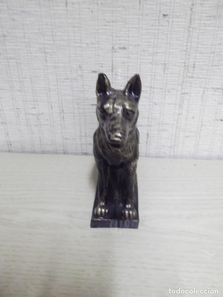 Antig&uuml;edades: Perro de resina.19cm x 175cm - Foto 4
