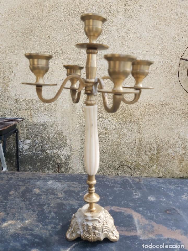 Antig&uuml;edades: Bonito candelabro de bronce de cinco luces. - Foto 1
