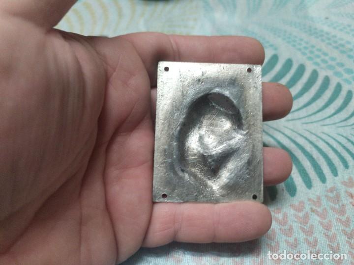 Antig&uuml;edades: CHAPA PARA PUERTA AVE MARIA - Foto 2