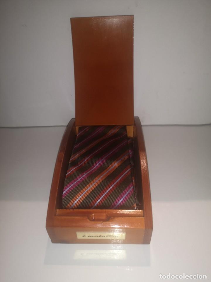 Antig&uuml;edades: Corbata en estuche de madera Emidio Tucci - Foto 1