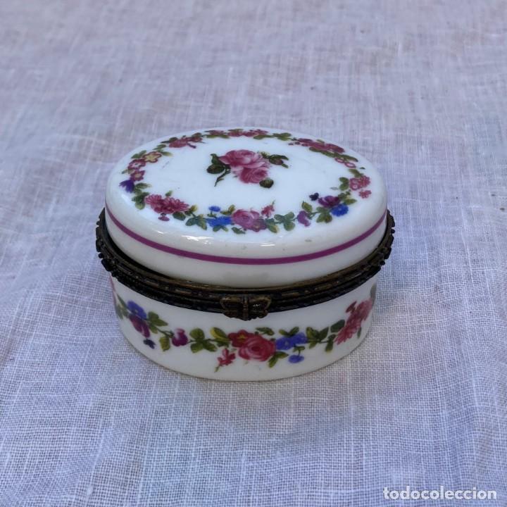 Antiquit&auml;ten: CAJA PORCELANA ANTIGUA DECORADA