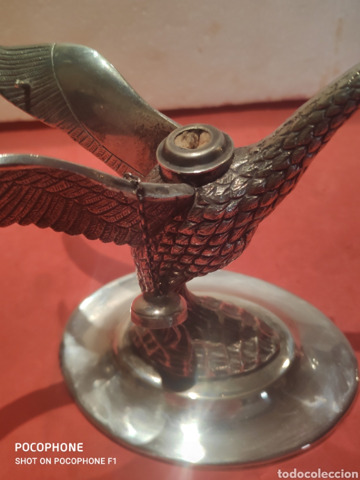 Antig&uuml;edades: Bello calienta-copas representando Ave en alpaca - Foto 6