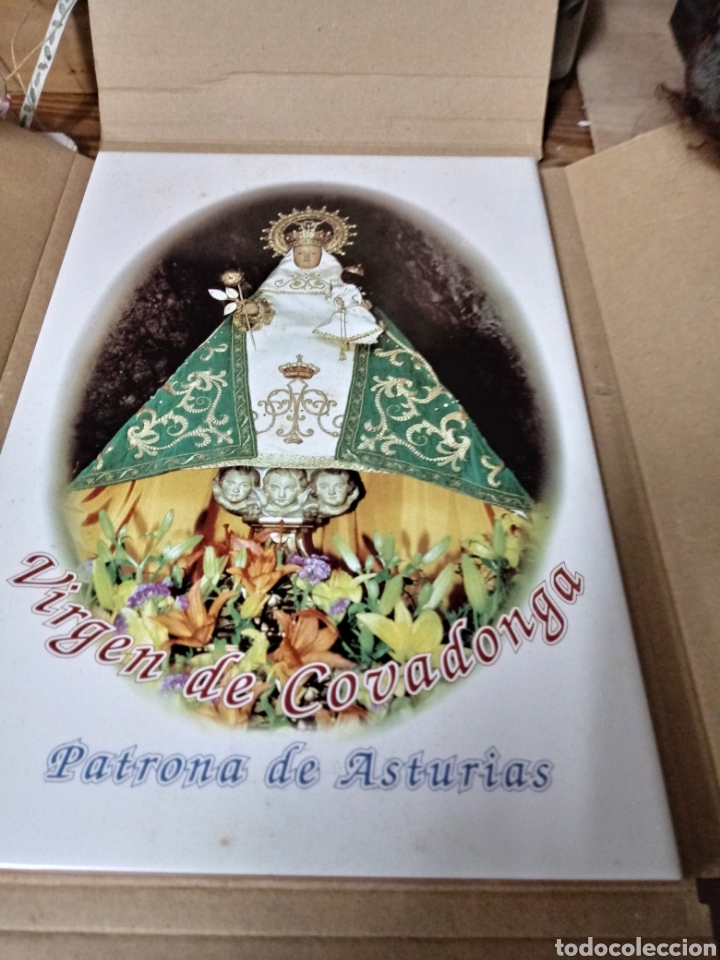 Antig&uuml;edades: Azulejo de la Virgen de Covadonga - Foto 1