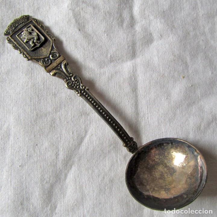 Antig&uuml;edades: Cuchara de plata 915 mil&eacute;simas Le&oacute;n - Foto 1