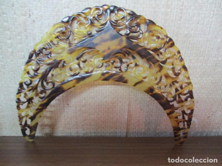 Antig&uuml;edades: peineta baquelita - Foto 1