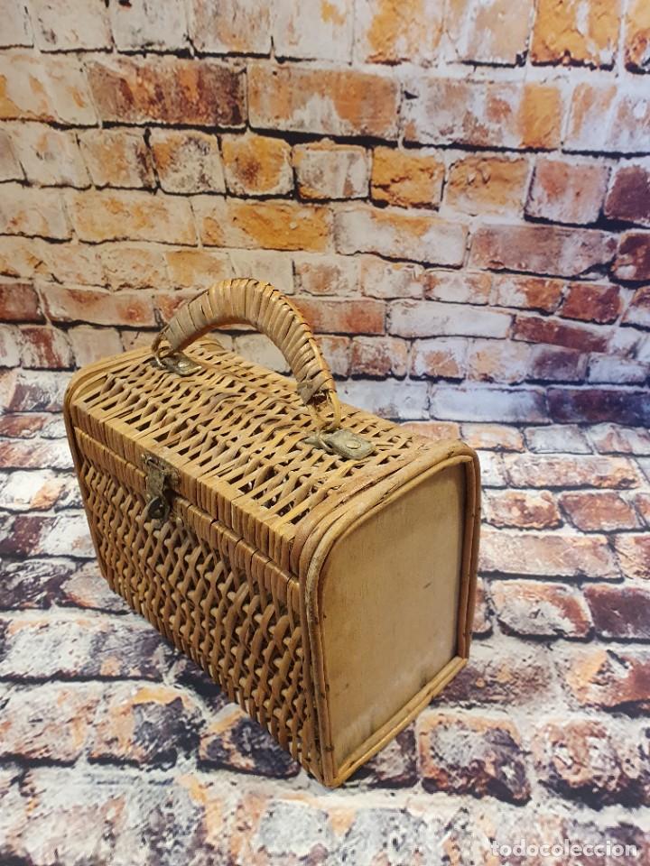 Antig&uuml;edades: BOLSO DE MIMBRE - Foto 2