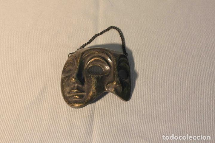 Antig&uuml;edades: MASCARA DOBLE EN BRONCE - Foto 1