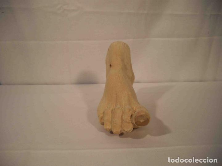 Antig&uuml;edades: FIGURA TALLA PIE DERECHO - Foto 2