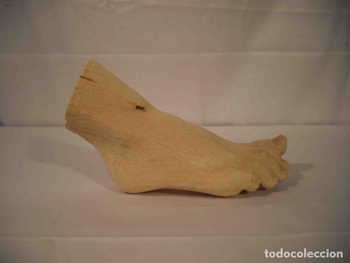 Antig&uuml;edades: FIGURA TALLA PIE DERECHO - Foto 1