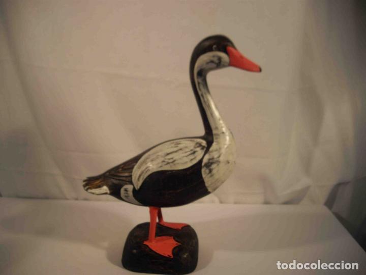 Antig&uuml;edades: FIGURA GANSO MADERA NATURAL - Foto 1
