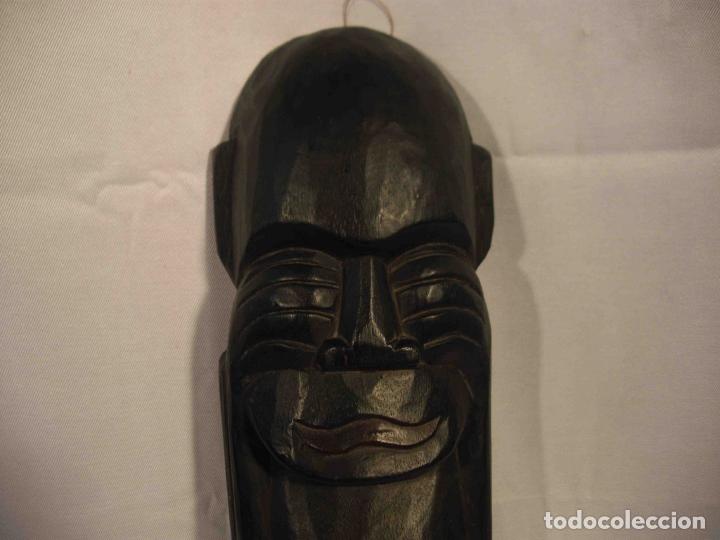 Antig&uuml;edades: FIGURA MASCARA MADERA VERDE - Foto 3