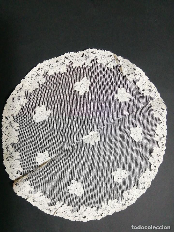 Antig&uuml;edades: * TAPETES DE TUL. 25CM.(Rf:49/a) - Foto 2