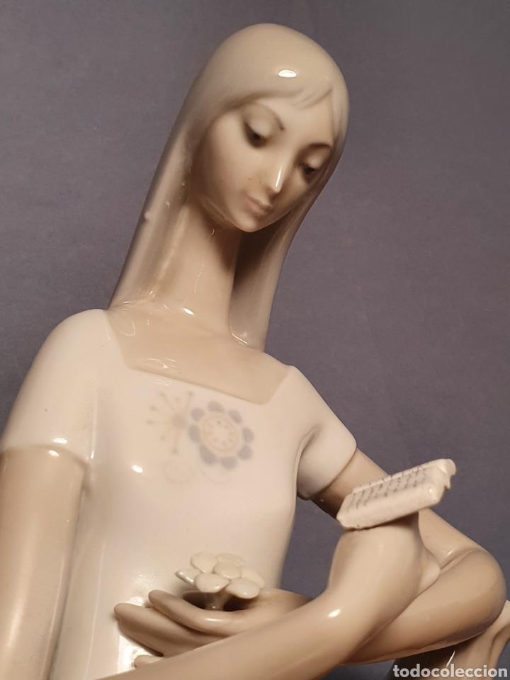 Antig&uuml;edades: LLADRO - Joven con Margarita y LIBRO - Foto 5