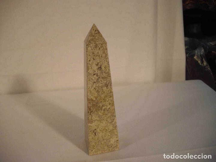 Antig&uuml;edades: OBELISCO ONIX 25 MARRON - Foto 1