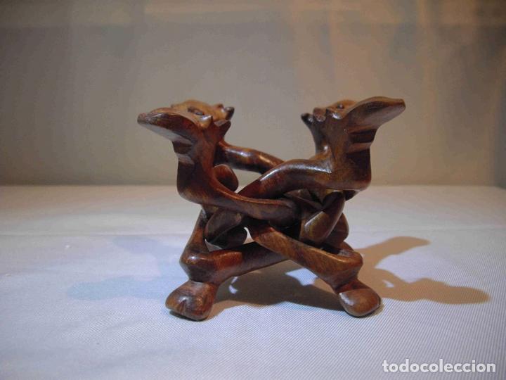 Antig&uuml;edades: BASE MADERA TRENZADA
