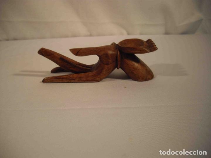 Antig&uuml;edades: MANO IZQUIERDA DE MADERA - Foto 3