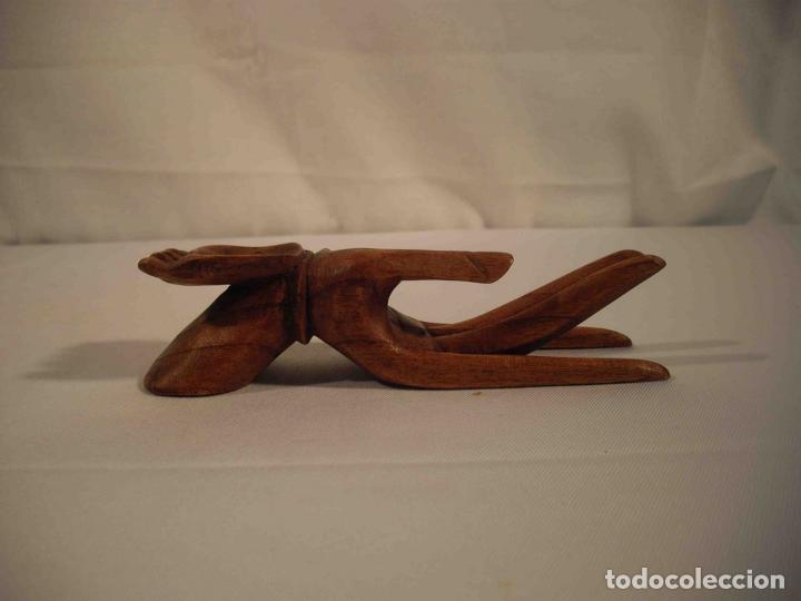 Antig&uuml;edades: MANO DERECHA MADERA - Foto 3