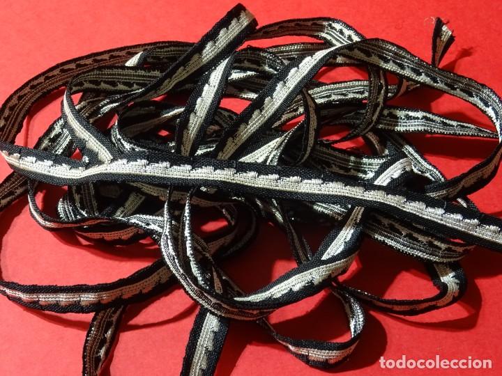 Antig&uuml;edades: Galon Hilo Metalico de Plata - Foto 2