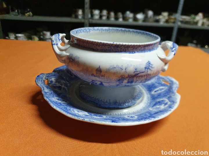 Antig&uuml;edades: Sopera Porcelana - Foto 1