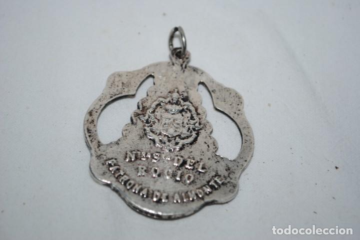 Antig&uuml;edades: GRAN MEDALLA ROCIERA PLATEADA - Foto 2