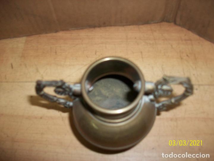 Antig&uuml;edades: ANTIGUO JARRON DE BRONCE - Foto 2