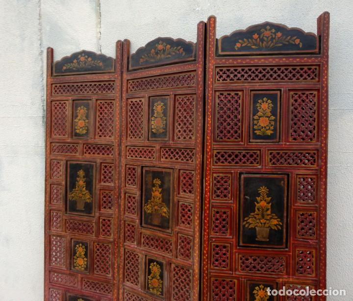 Antig&uuml;edades: Biombo oriental en madera tallada y policromada - Foto 8