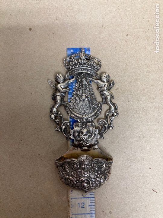 Antig&uuml;edades: Benditera de plata de primera ley de La Virgen del Roc&iacute;o - Foto 9