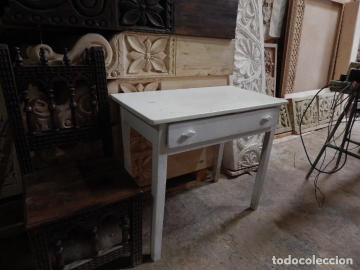 Antig&uuml;edades: antigua mesa de cocina de los 40 madera solida - Foto 6