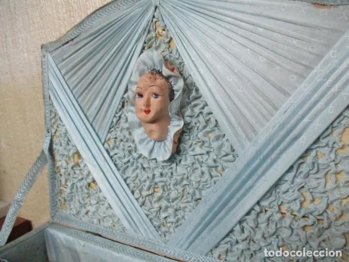 Antig&uuml;edades: costurero para labores - Foto 1