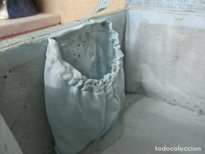 Antig&uuml;edades: costurero para labores - Foto 7