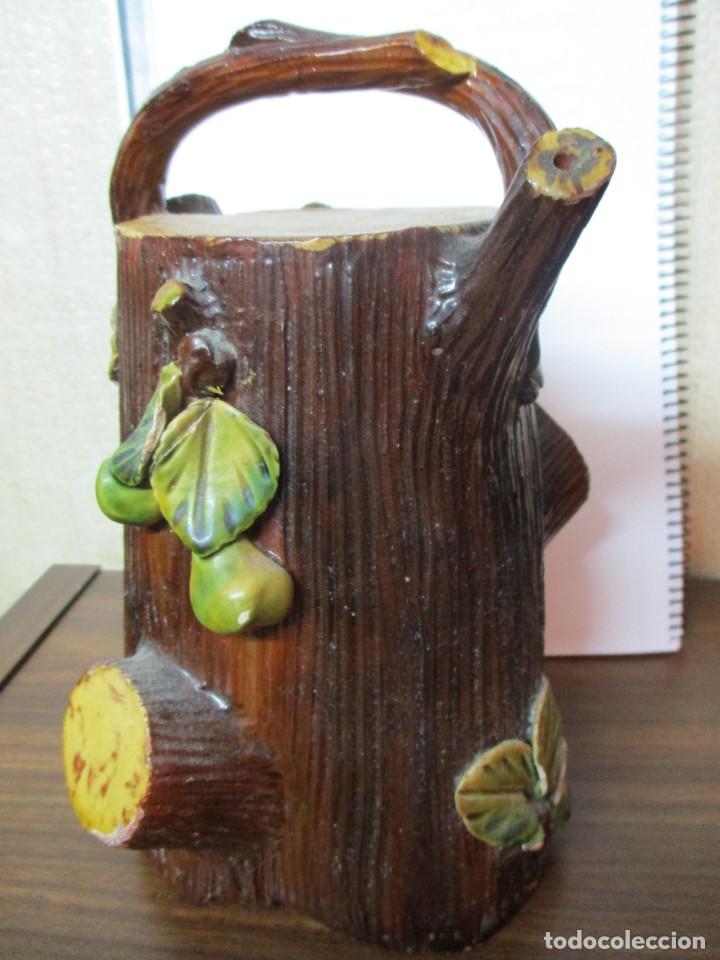 Antig&uuml;edades: botijo con forma de tronco de arbol - Foto 1