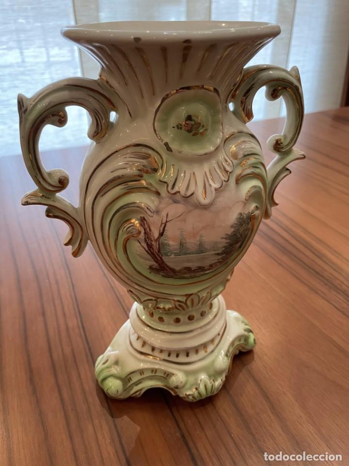 Antig&uuml;edades: Antiguo jarr&oacute;n porcelana - Foto 1