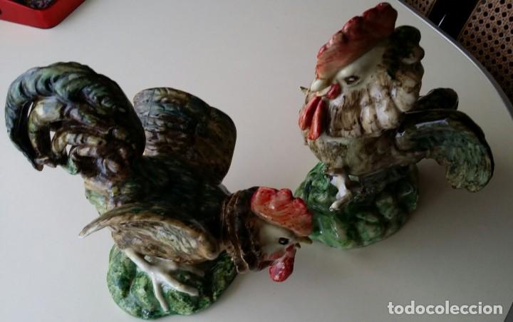 Antig&uuml;edades: GALLOS DE CERAMICA RESTAURAR - Foto 1