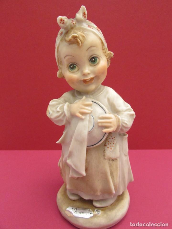 Antig&uuml;edades: GIUSEPPE ARMANI CAPODIMONTE SIMPATICA FIGURA DE NI&Ntilde;A - Foto 4