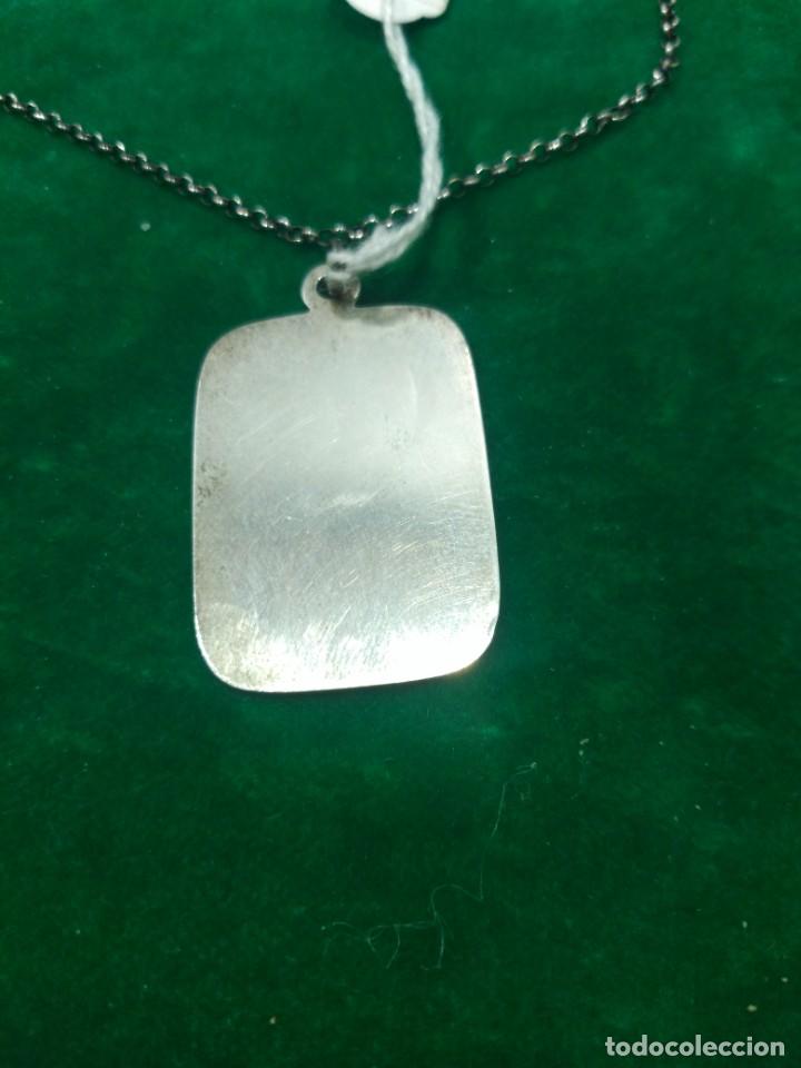 Antig&uuml;edades: Colgante placa plata + - Foto 1