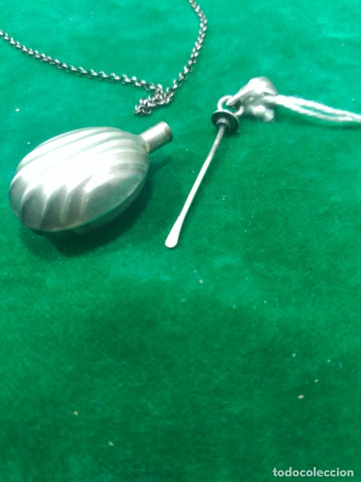 Antig&uuml;edades: Colgante plata esenciero + - Foto 3