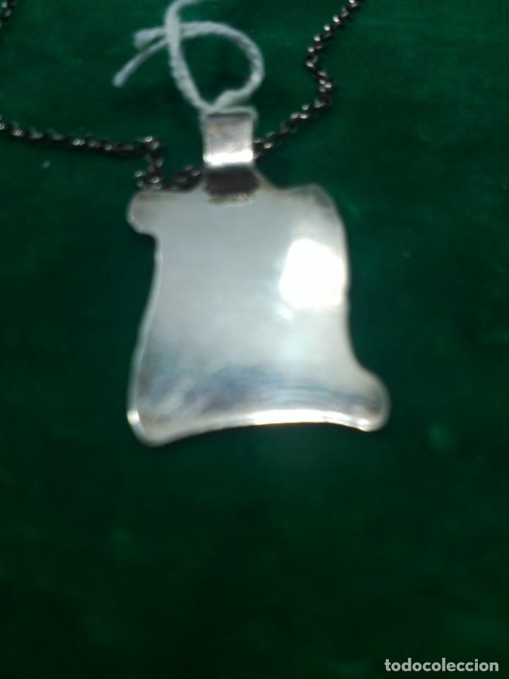 Antig&uuml;edades: colgante pergamino plata + - Foto 2
