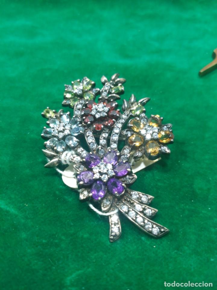Antig&uuml;edades: Broche plata Piedras + - Foto 2