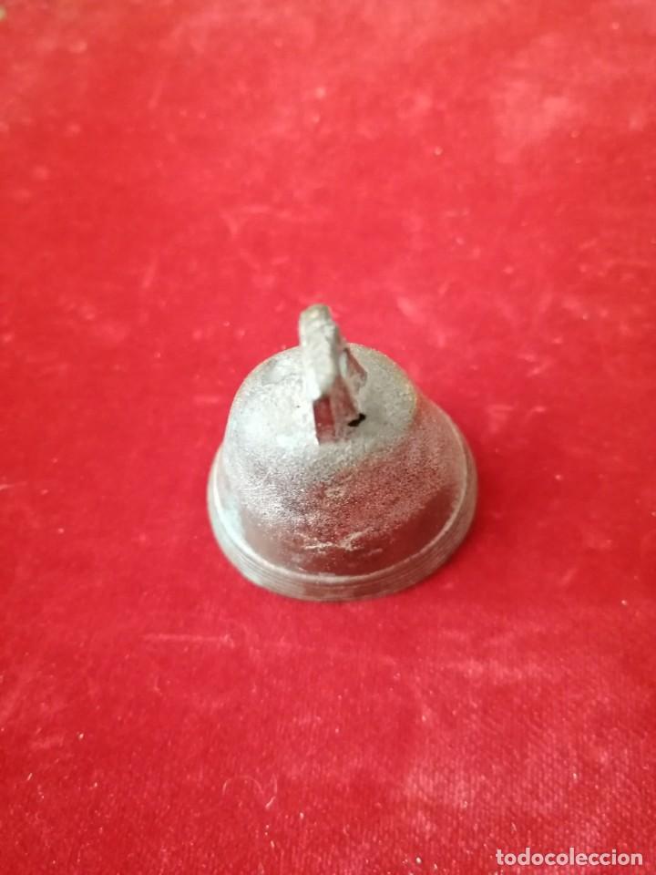 Antig&uuml;edades: Peque&ntilde;a campana de bronce, 5cm - Foto 1