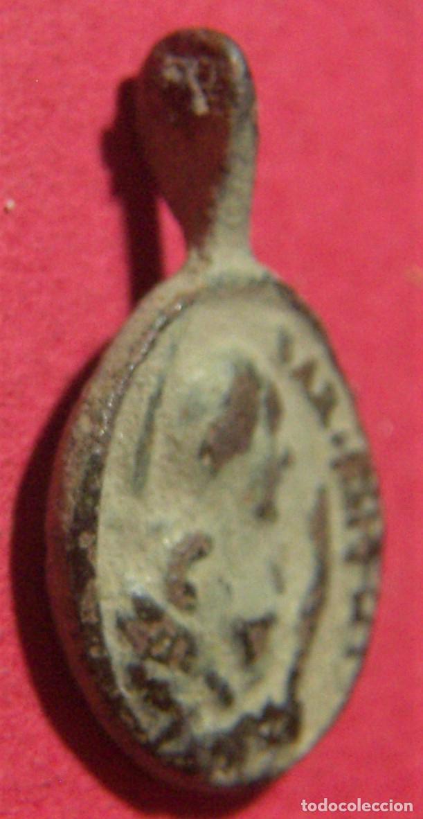Antig&uuml;edades: ANTIGUA MEDALLA RELIGIOSA - Foto 2