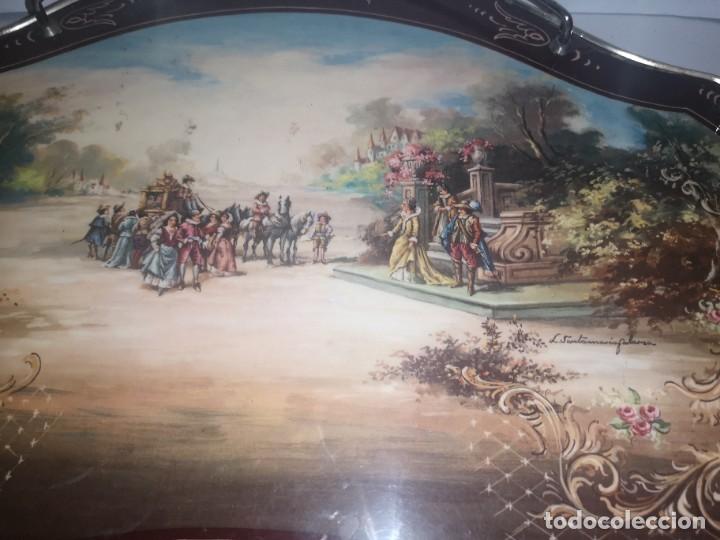 Antig&uuml;edades: Bandeja lacada con patas - Foto 4