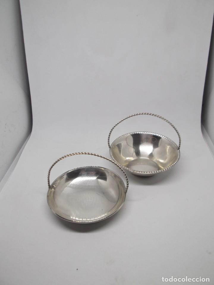 Antig&uuml;edades: 2 Cestitas de plata punzonada diferentes. - Foto 4