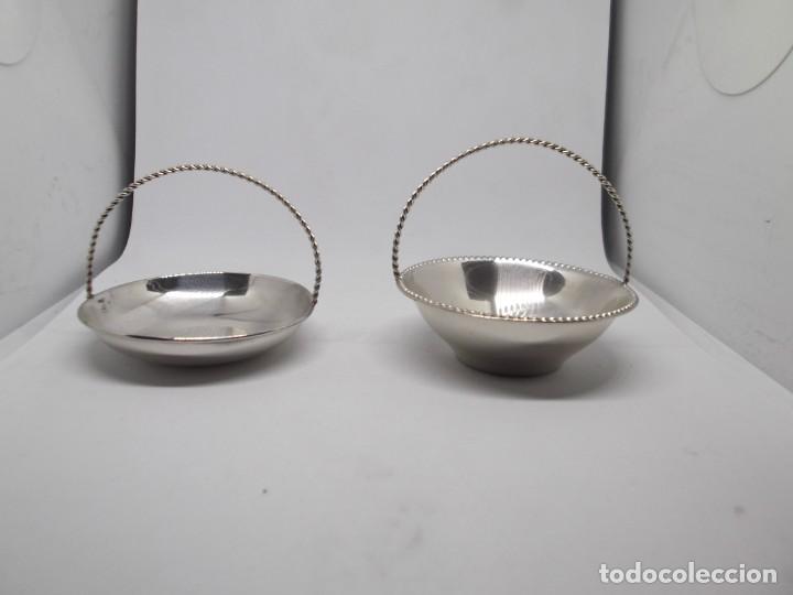 Antig&uuml;edades: 2 Cestitas de plata punzonada diferentes. - Foto 5